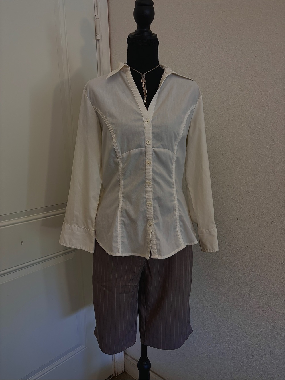 2000s Vintage White Button Down Shirt Medium